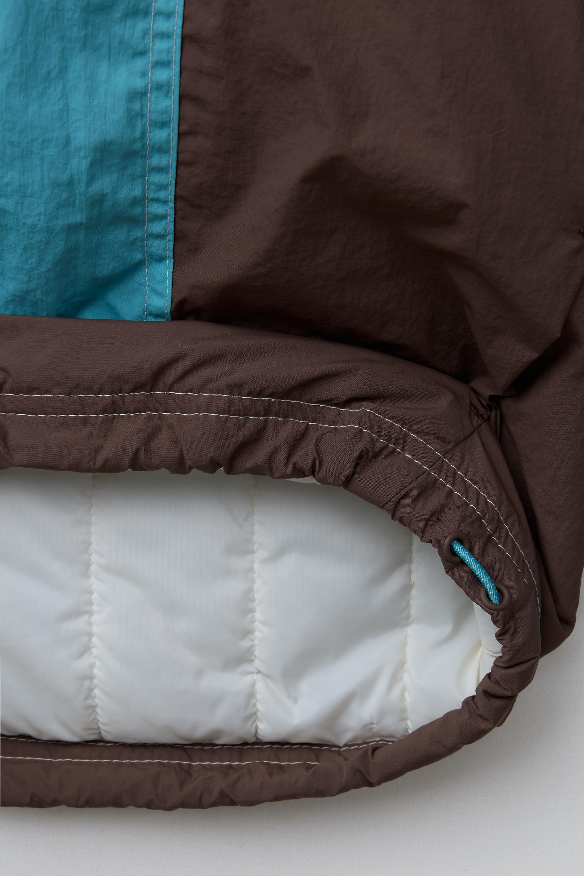 COLORBLOCK POUCH POCKET RAINCOAT